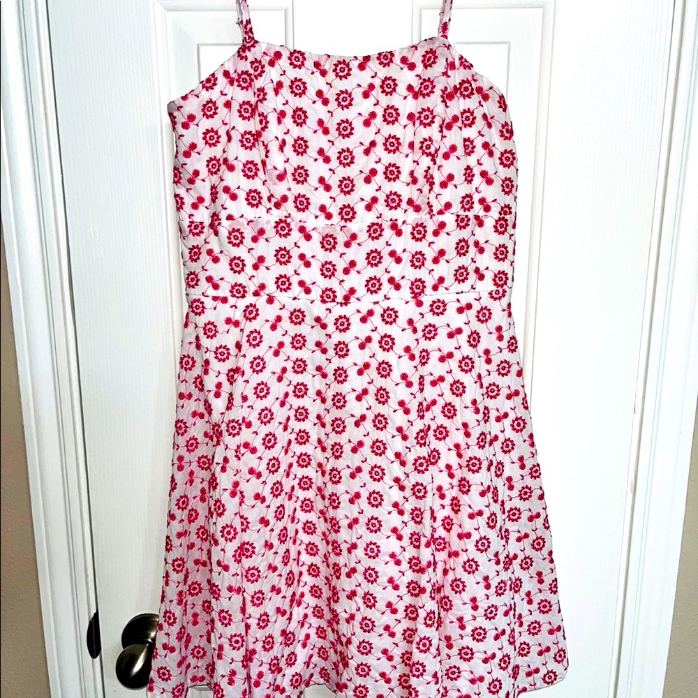 Francesca’s size M pink and white floral dress